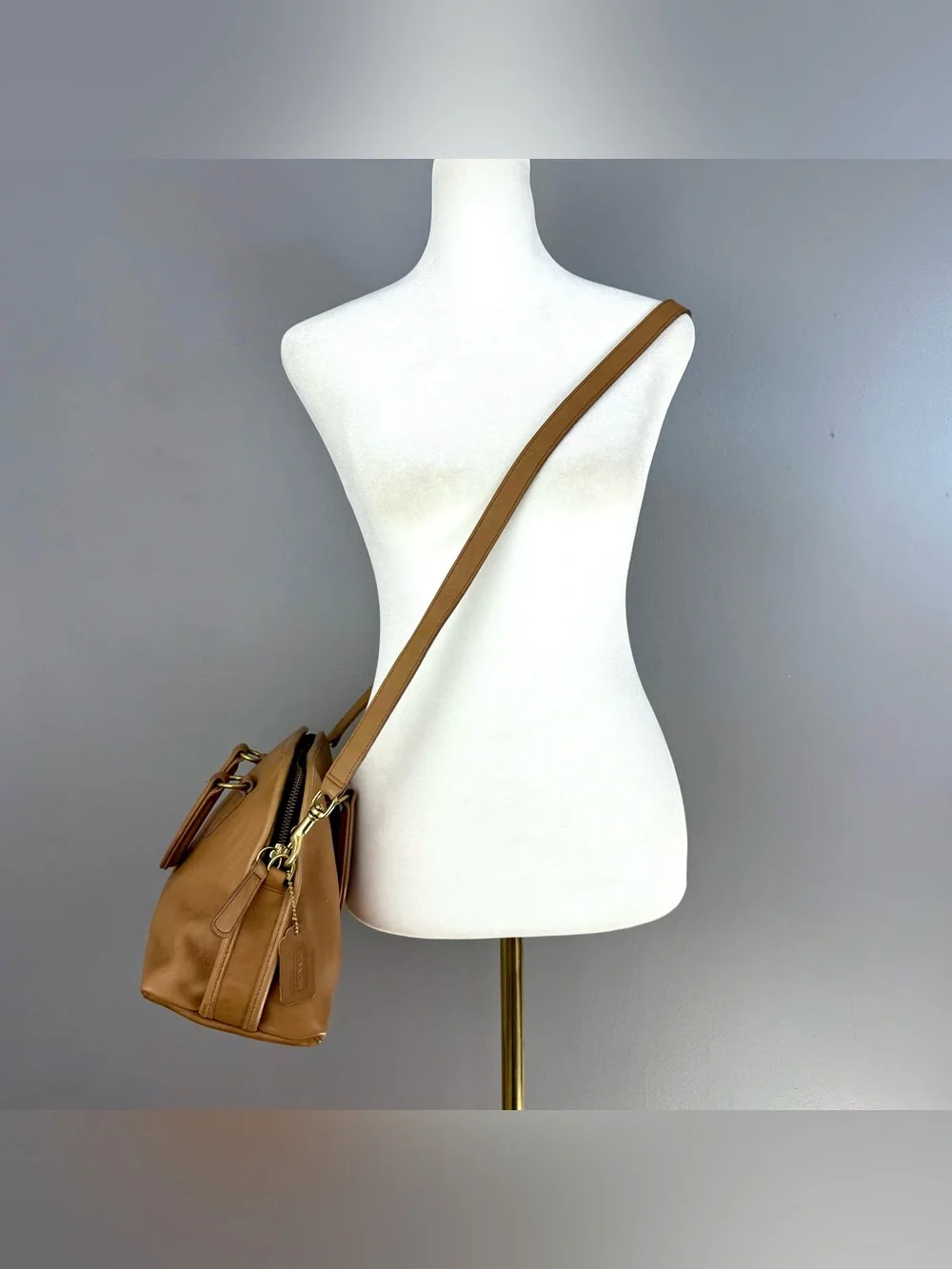 Vintage Coach Baxter Stone Light Tan Leather Satchel Doctor Bag Purse Crossbody